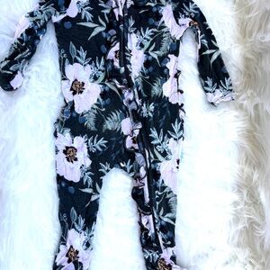 Posh peanut Payton Ruffled Zipper Footie